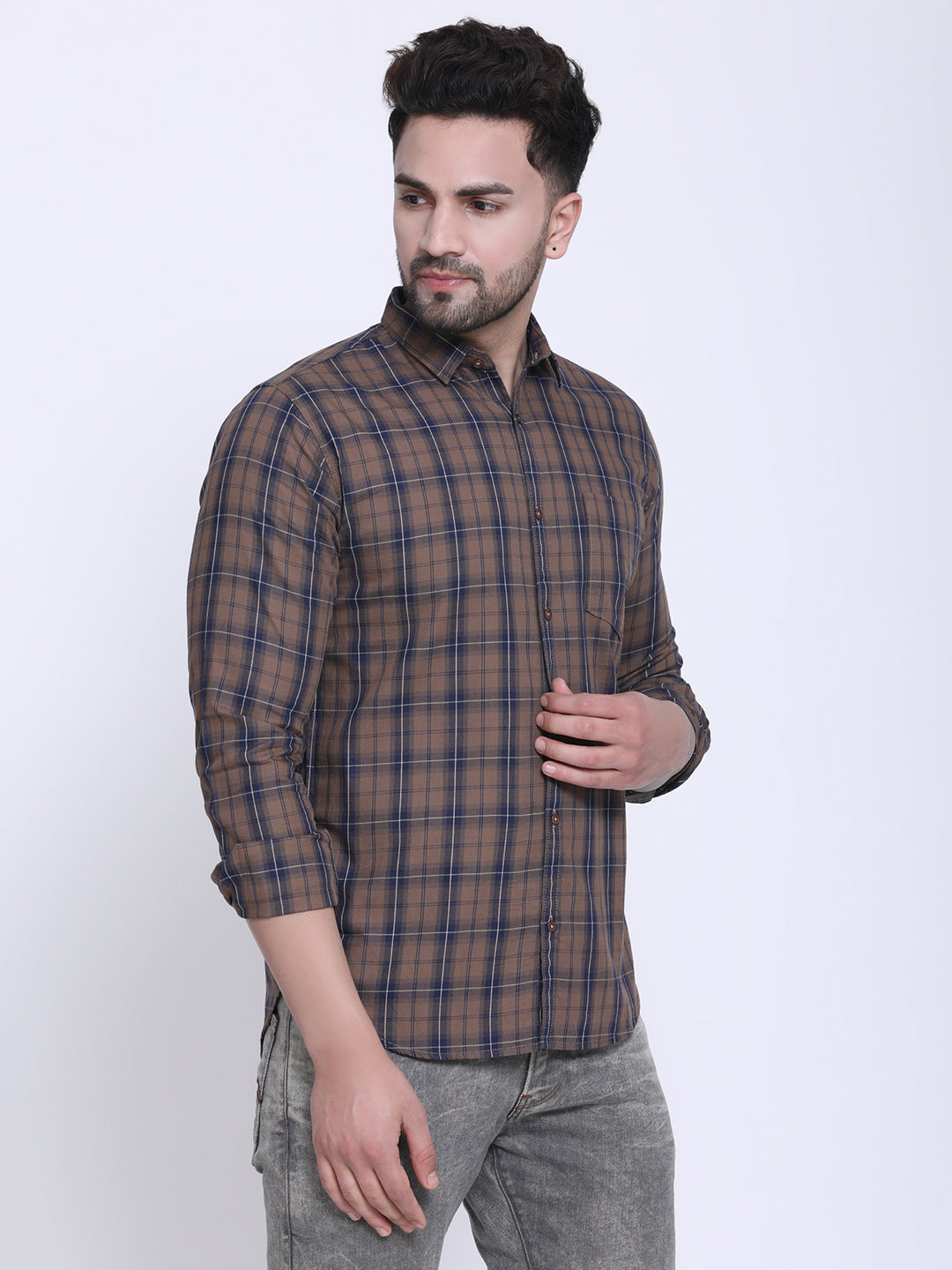 Crosscreek Men Brown & Navy Blue Slim Fit Checked Casual Shirt Crosscreek