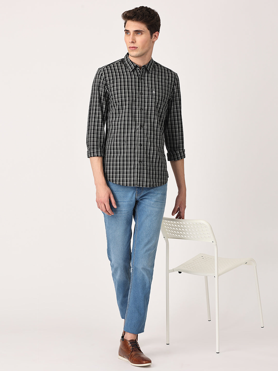 Crosscreek Men Black Slim Fit Checked Cotton Casual Shirt