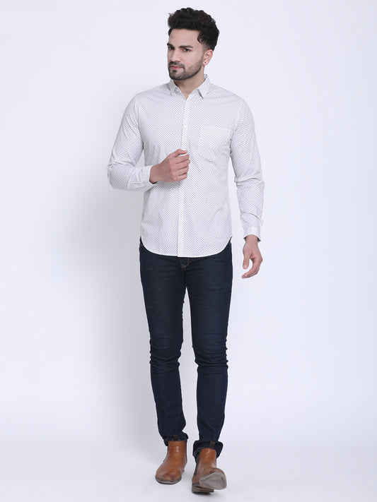Crosscreek Men White Slim Fit Solid Casual Shirt Crosscreek