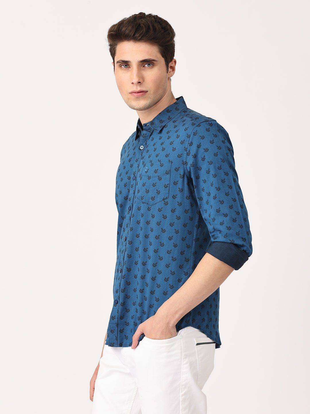 Crosscreek Men Blue with Black Slim Fit Printed Cotton Casual Shirt Crosscreek