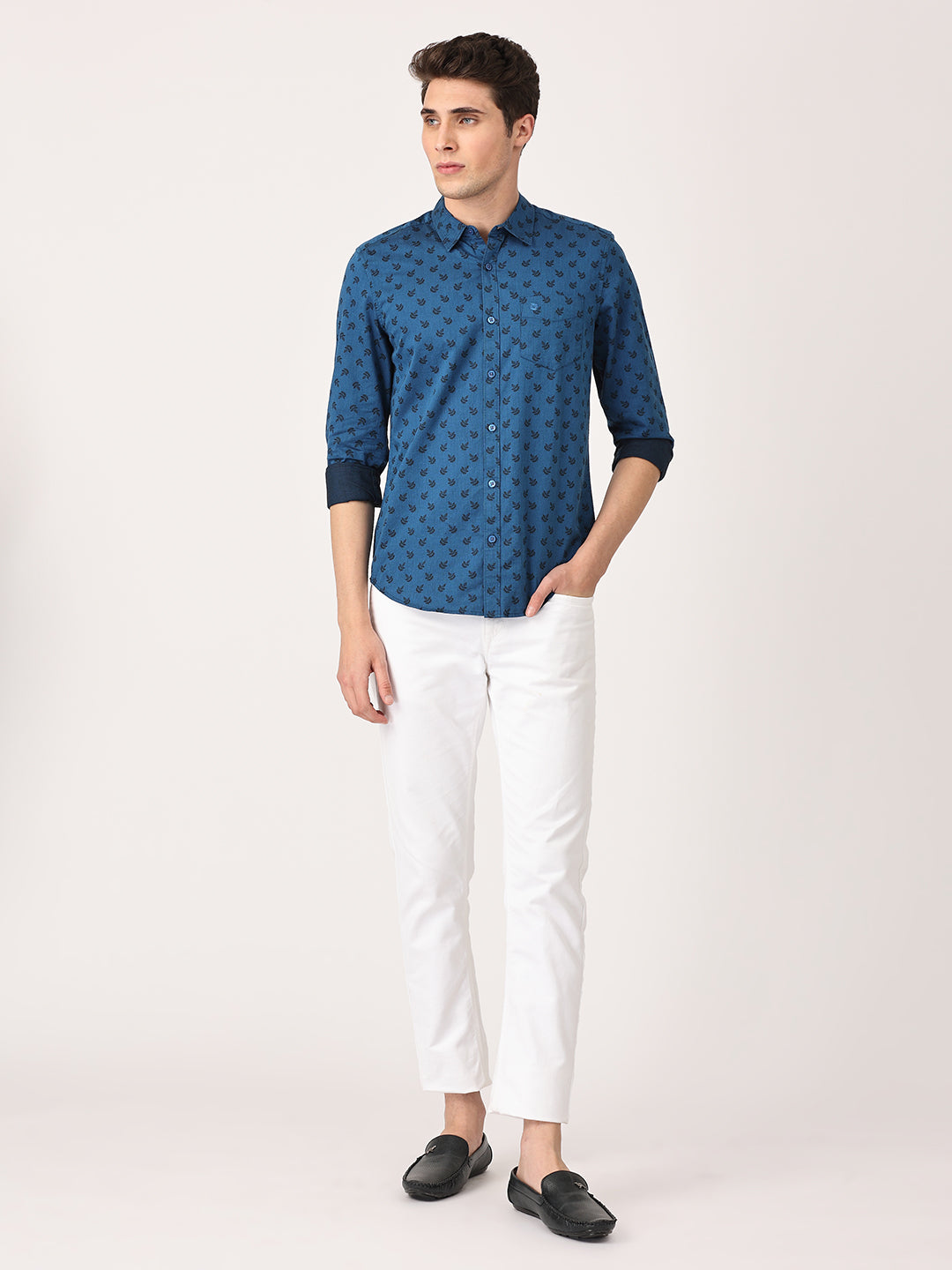Crosscreek Men Blue with Black Slim Fit Printed Cotton Casual Shirt Crosscreek