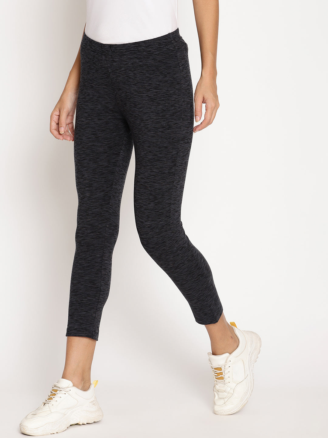 Wolfpack Black 3/4th Women Leggings Wolfpack