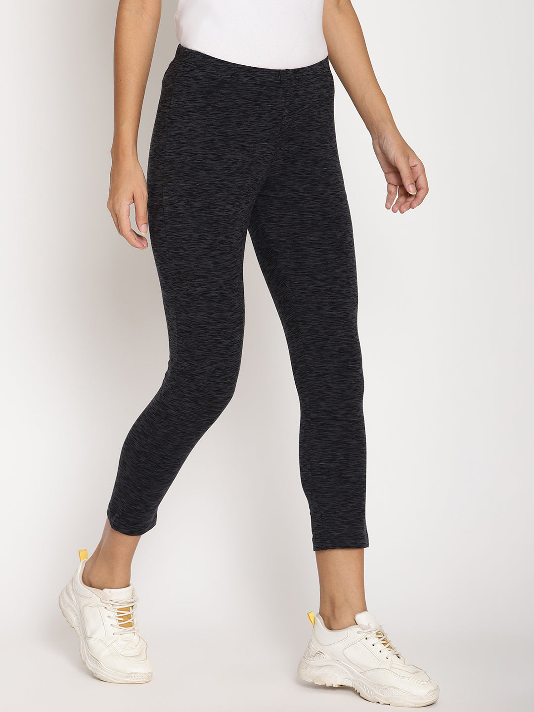 Wolfpack Black 3/4th Women Leggings Wolfpack