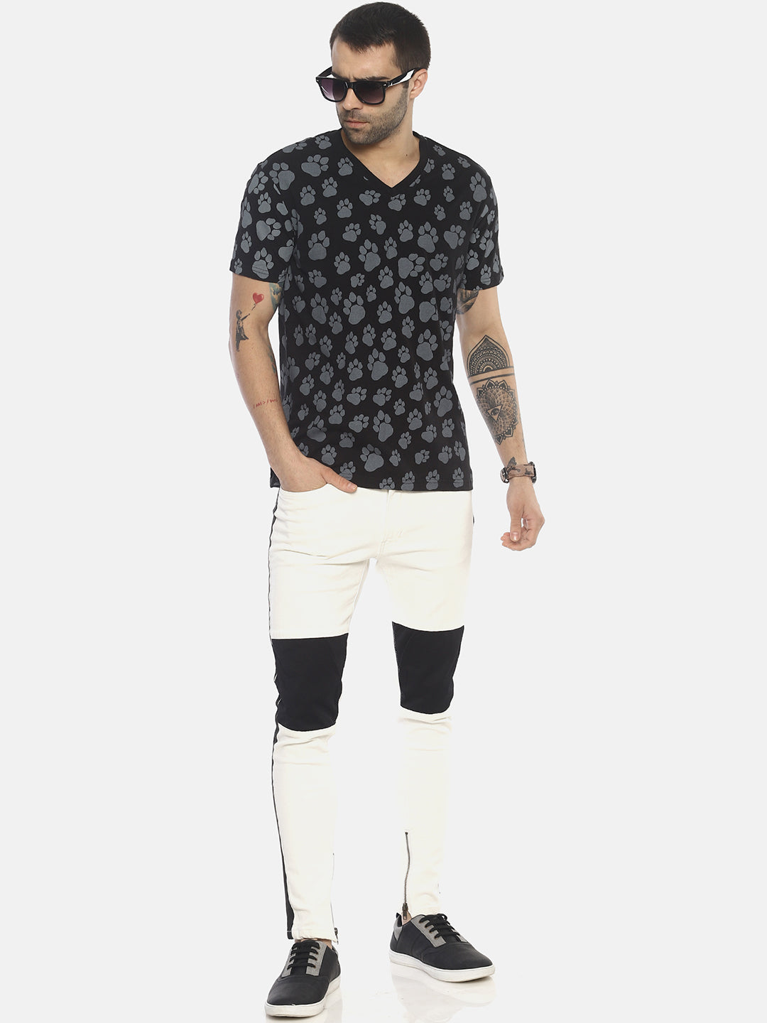 Wolfpack Men V Neck Black Printed T-Shirt Wolfpack