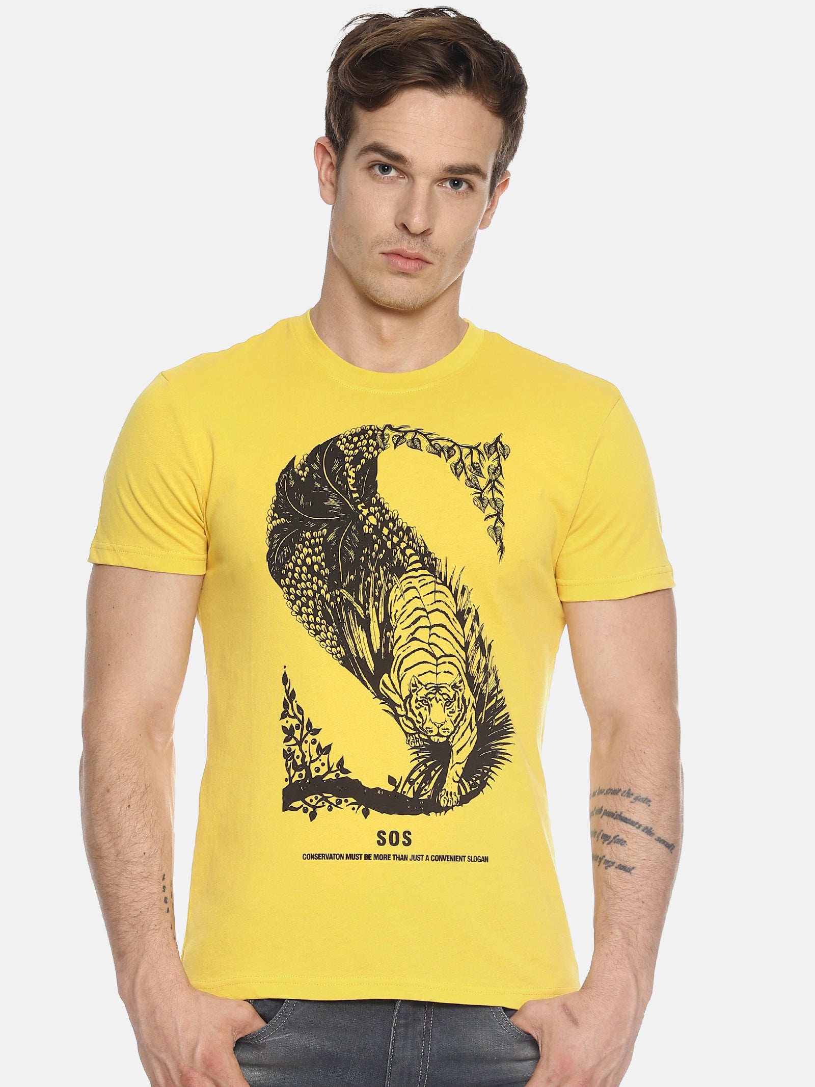 Wolfpack Men Yellow Printed T-Shirt Wolfpack