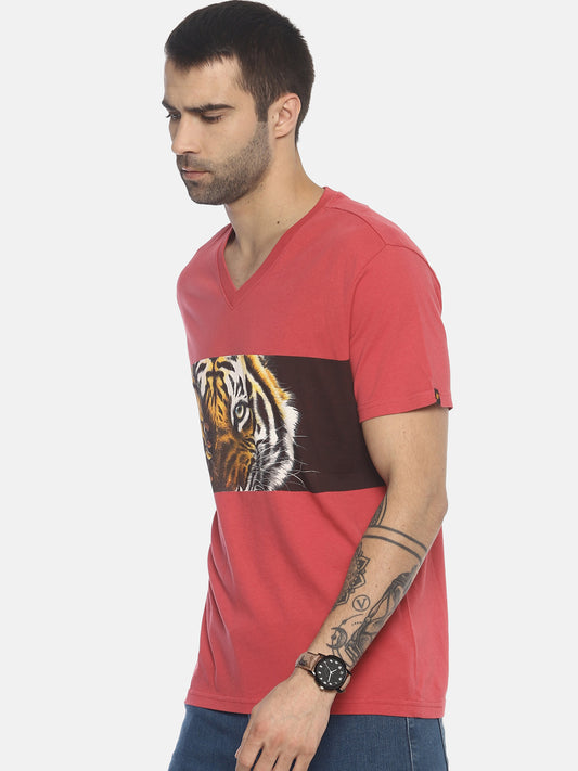 Tiger Eyes With Leaves Dark Pink Printed Men T-Shirt Wolfpack