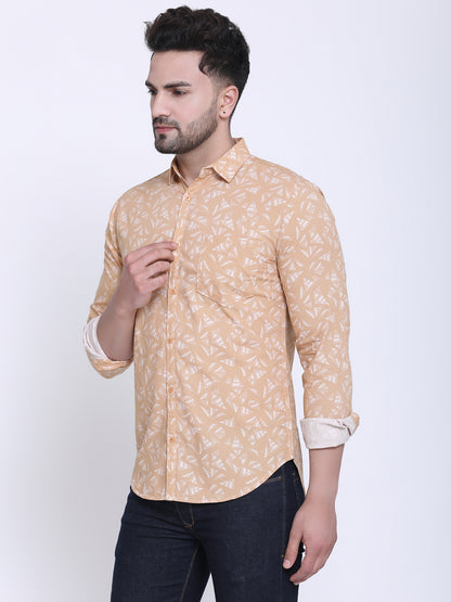 Crosscreek Men Beige & White Slim Fit Printed Casual Shirt Crosscreek