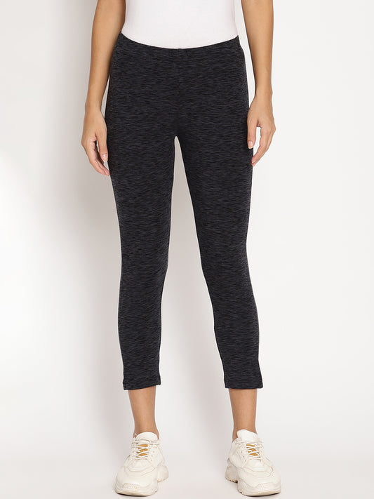 Wolfpack Black 3/4th Women Leggings Wolfpack
